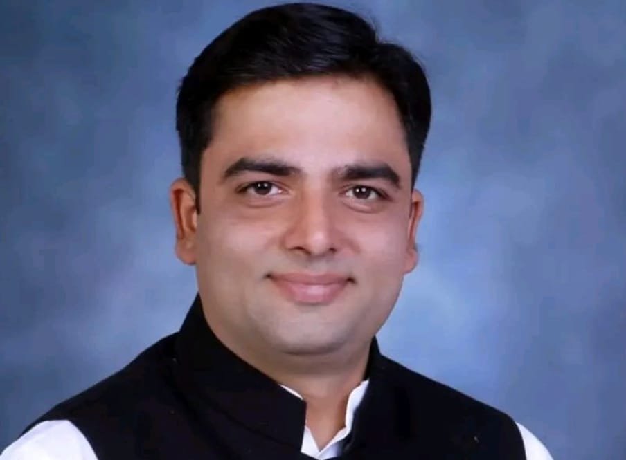 सक्ती में भाजपा के जिला महामंत्री गगन जयपुरिया पर लगा पार्टी विरोधी कार्य करने का गंभीर आरोप, पद से हटाने जिलाध्यक्ष ने जारी किया आदेश 1 KSHITITECH IMG 20231201 WA0057 KSHITITECH