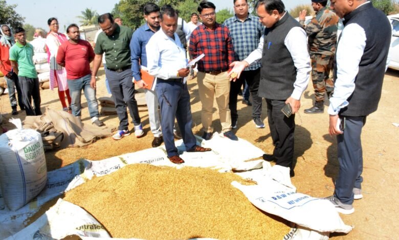 <em>संभाग आयुक्त श्री के डी कुंजाम ने किया धान उपार्जन केंद्र खटोला, कोटगढ़ एवं जावलपुर का निरीक्षण</em> 1 Console Corptech Pradakshina Consulting Pvt Ltd IMG 20231216 WA0004 Console Corptech Pradakshina Consulting Pvt Ltd