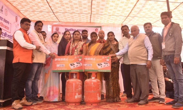 विकसित भारत संकल्प यात्रा का आयोजन चन्द्रपुर में हुआ संपन्न 1 KSHITITECH IMG 20240105 WA0028 KSHITITECH