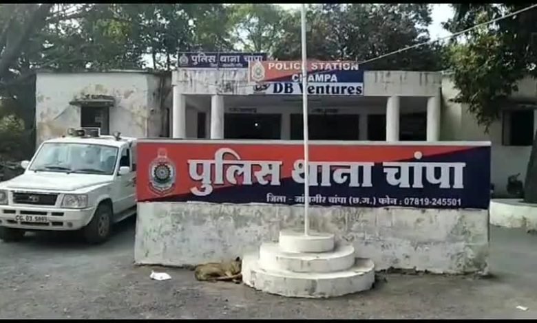 चांपा क्षेत्र में शराब की अवैध बिक्री जोरों पर, ढाबों में असानी से मिल रही शराब, पुलिस निभा रही महज औपचारिकता 1 KSHITITECH sp 1354703870 u4p4ea thumbnail28229 KSHITITECH