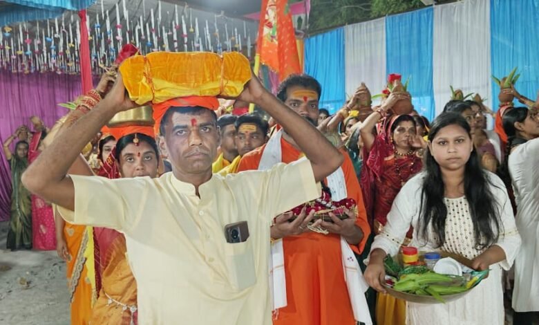 चंद्रपुर में यादव समाज द्वारा आयोजित भव्य कलश यात्रा के साथ श्रीमद्भागवत कथा का शुभारंभ हुआ। 1 KSHITITECH IMG 20240402 WA0006 KSHITITECH