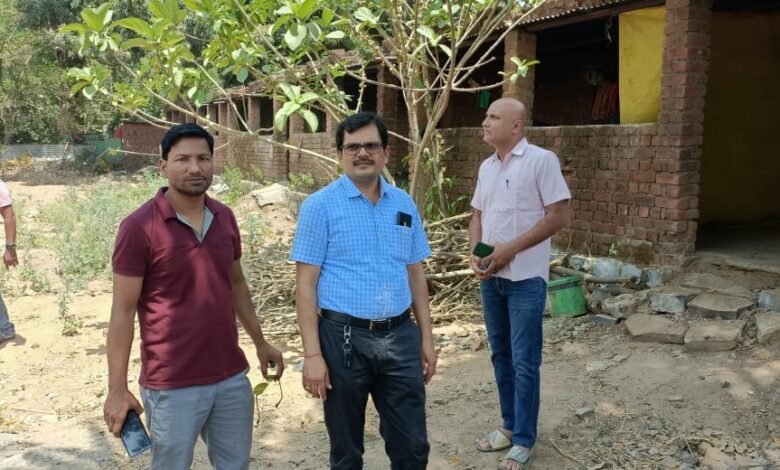 के भारत न्यूज़ का खबर का हुआ एक बार फिर असर बैराज मोड़ के पास शासकीय भूमि पर बैराज निर्माण के लिए बनाए गए मकान को दो दिन के भीतर तोड़ने का दिया आदेश 1 KSHITITECH IMG 20240504 WA0039 KSHITITECH