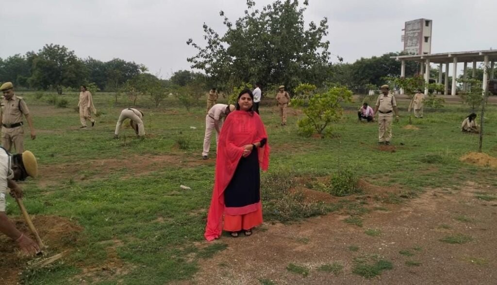 नगर सेना कमांडेंट के नेतृत्व में किया गया सघन पौधरोपण 5 KSHITITECH img 20240629 wa00055411726914798319213 KSHITITECH