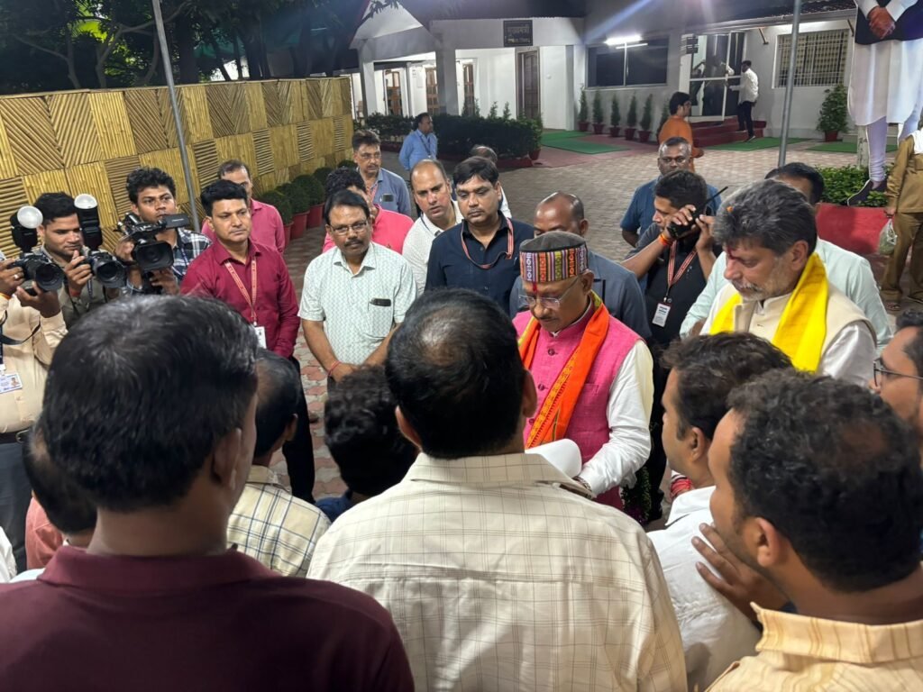 छत्तीसगढ़ सक्रिय पत्रकार संघ का दो दिवसीय राष्ट्रीय अधिवेशन 27 व 28 जुलाई को कवर्धा में मुख्यमंत्री सहित दोनों उपमुख्यमंत्री अतिथि होगें 5 KSHITITECH img 20240704 wa0009695116500634045932 KSHITITECH