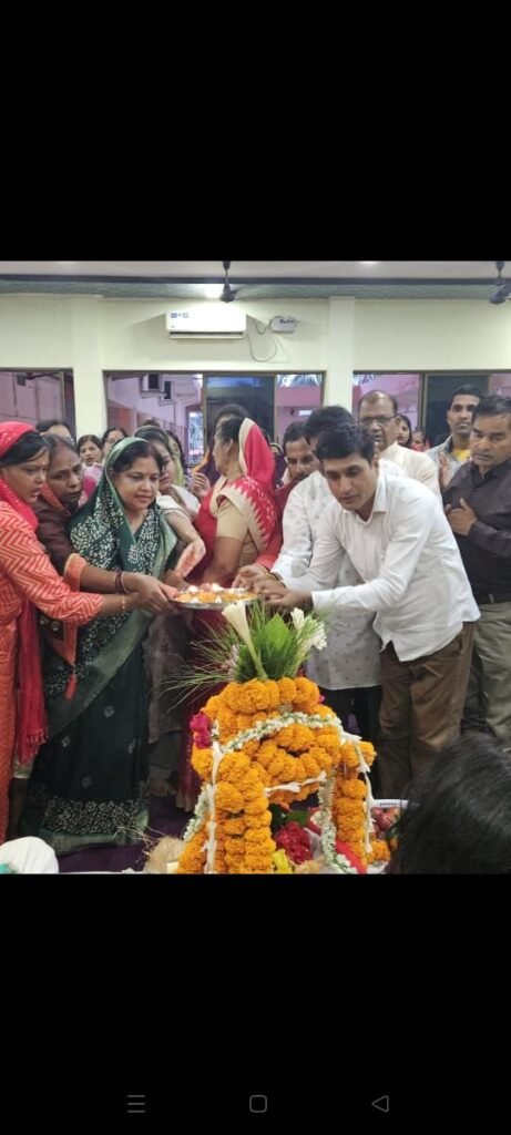 आर्ट ऑफ़ लिविंग परिवार नैला जांजगीर द्वारा श्रावण मास के उपलक्ष पर रुद्राभिषेक पूजा अग्रसेन भवन नैला जांजगीर में आयोजित किया गया। 4 KSHITITECH img 20240803 wa00125634368318445685931 KSHITITECH
