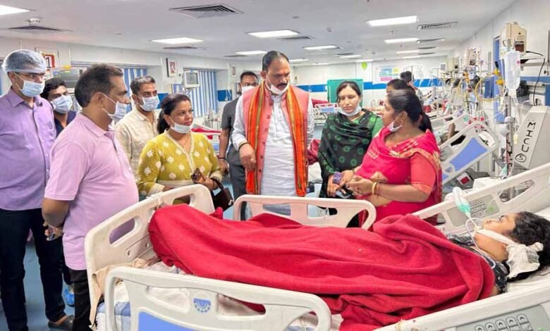 स्वास्थ्य मंत्री श्याम बिहारी जायसवाल ने किया मेकाहारा अस्पताल का निरीक्षण 1 KSHITITECH 10 16 KSHITITECH