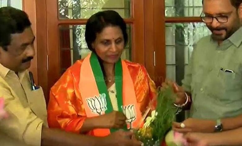 केरल की पहली महिला आईपीएस अधिकारी आर. श्रीलेखा ने भारतीय जनता पार्टी का दामन थाम लिया 1 KSHITITECH 10A 61 KSHITITECH