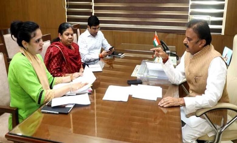 उप मुख्यमंत्री शुक्ल ने पीएससी और ईएसबी द्वारा 33 हज़ार से अधिक पदों में चयन प्रक्रिया की अद्यतन स्थिति की समीक्षा की 1 KSHITITECH 15A 105 1 KSHITITECH