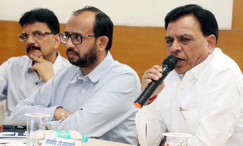 संगठित अपराध पर हो कडा़ई से कार्रवाई - उप मुख्यमंत्री देवड़ा 1 KSHITITECH 21A 158 1 KSHITITECH