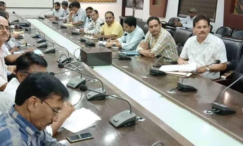 कलेक्टर ने दिए 15 साल से पुराने 261 वाहनों को नीलाम करने दिए निर्देश 1 Console Corptech Pradakshina Consulting Pvt Ltd 22 1 1 Console Corptech Pradakshina Consulting Pvt Ltd