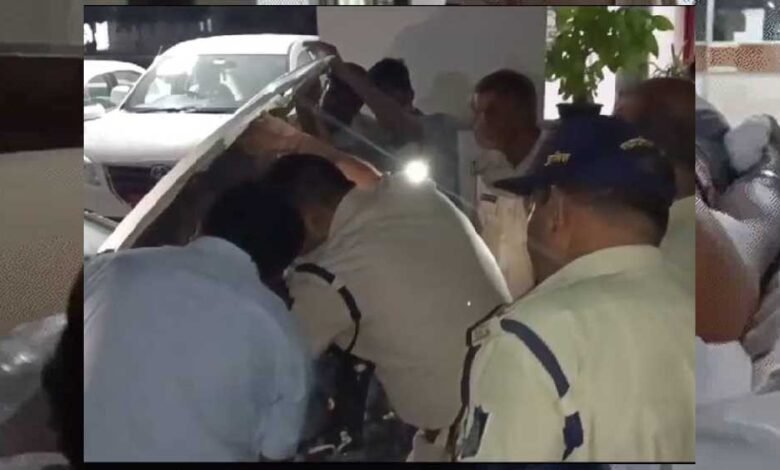 जबलपुर में डॉक्टर की कार पर ताबड़तोड़ फायरिंग, भाई को कंधे में लगी गोली 1 KSHITITECH 23A 10 KSHITITECH