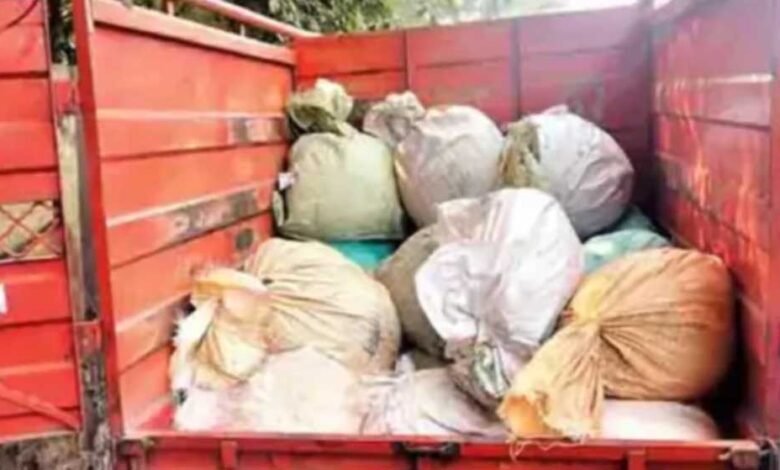 पुलिस ने भोपाल रेलवे स्टेशन के बाहर 9 क्विंटल मावा जब्त, आगरा से आया मावा, सैंपल जांच के लिए भेजे गए 1 KSHITITECH 25A 63 KSHITITECH