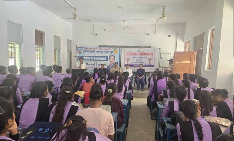 कोतवाली पुलिस ने प्रधानमंत्री कालेज आफ एक्सीलेंस तुलसी महाविद्यालय में "मैं हूं अभिमन्यु" कार्यक्रम का आयोजन 1 KSHITITECH 5A 87 KSHITITECH
