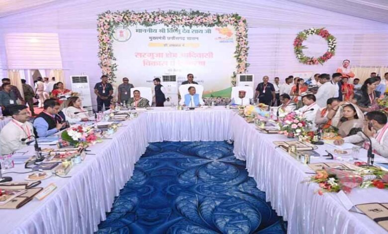 मुख्यमंत्री साय की अध्यक्षता में सरगुजा आदिवासी विकास प्राधिकरण की शुरू बैठक, सदस्यों से मांगे सुझाव 1 KSHITITECH CM4 2 KSHITITECH