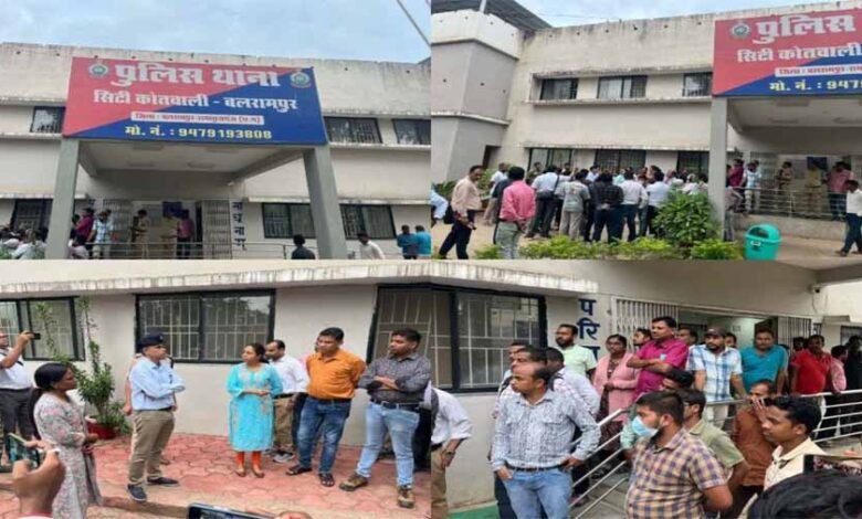 हिरासत में लिए गए एनएचएम के कर्मी की बलरामपुर कोतवाली थाना के बाथरुम में मिली लाश, परिजनों ने मचाया हंगामा 1 KSHITITECH balrampur KSHITITECH