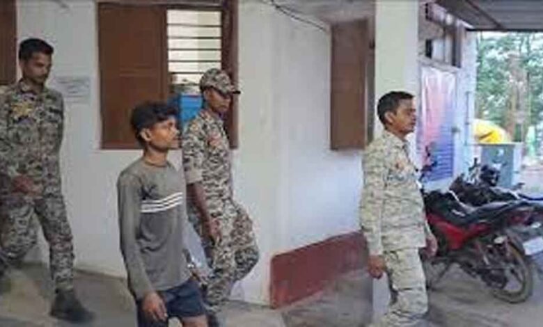 छत्तीसगढ़-कोंडागांव में मामूली बात पर छोटे भाई ने की बड़े की हत्या 1 KSHITITECH chhattisgarh 08 2 12 KSHITITECH