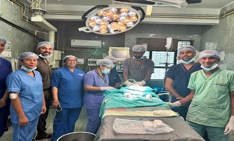 छत्तीसगढ़-बिलासपुर में सिम्स के डाक्टरों ने टेढ़े पैर वाले तीन सौ बच्चों का सफल ऑपरेशन 1 KSHITITECH chhattisgarh 11 2 19 KSHITITECH