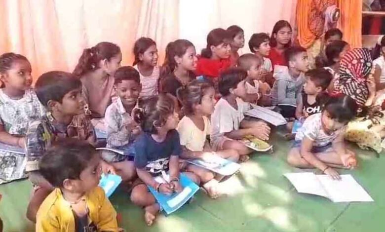 छत्तीसगढ़-बिलासपुर में गरीब बच्चों को पढ़ाएगी महिला दुर्गोत्सव समिति 1 KSHITITECH chhattisgarh 15 2 7 KSHITITECH