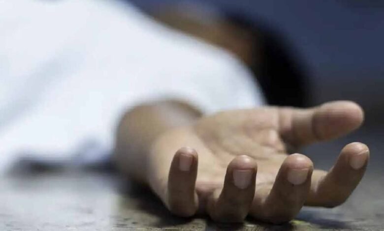 बेंगलुरु में बेटियों की हत्या कर मां ने लगा ली फांसी, काम से लौटे पिता ने लाशें देखने के बाद दे दी जान 1 KSHITITECH deth1 2 KSHITITECH