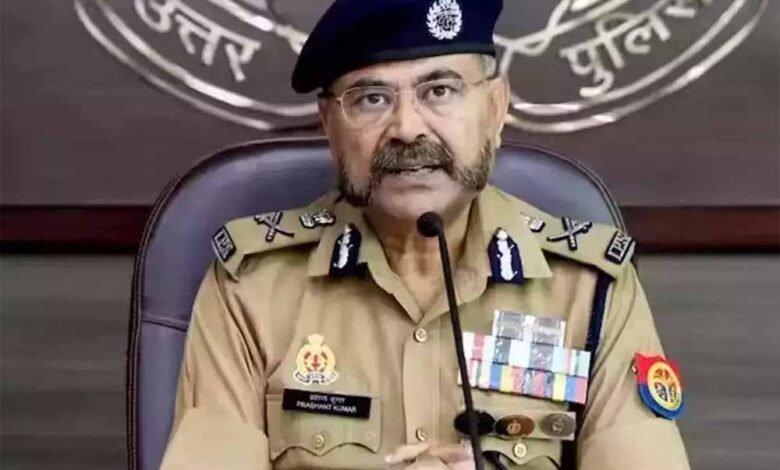 यूपी: पुलिसकर्मियों की छुट्टी पर DGP प्रशांत कुमार ने लगाई एक माह की रोक 1 KSHITITECH dgp prashant kumar1 KSHITITECH
