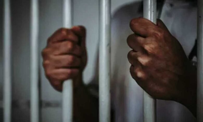 इंदौर के अस्पताल से भागा भैरवगढ़ जेल का बंदी, कैंसर के चलते करवाया था भर्ती 1 Console Corptech Pradakshina Consulting Pvt Ltd jail132 1 Console Corptech Pradakshina Consulting Pvt Ltd