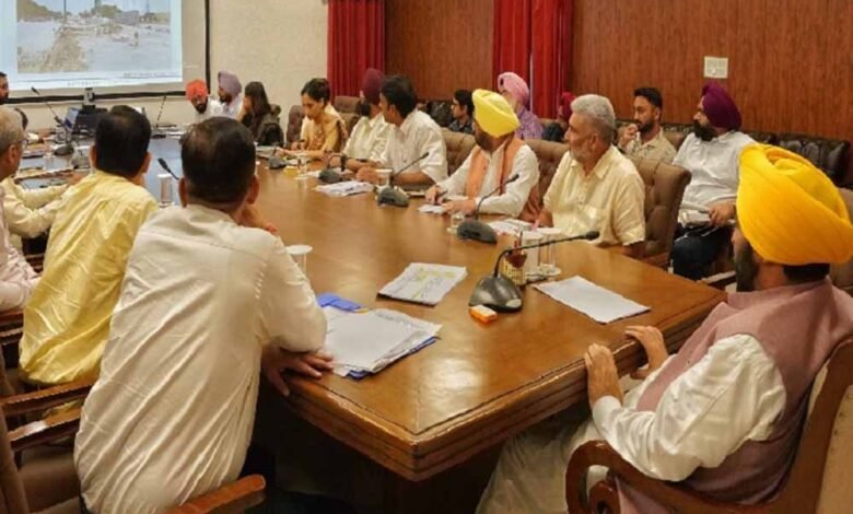 पंचायती चुनाव से ठीक पहले पंजाब सरकार ने बुलाई गई कैबिनेट मीटिंग के स्थल में बदलाव किया 1 KSHITITECH maan1 2 KSHITITECH