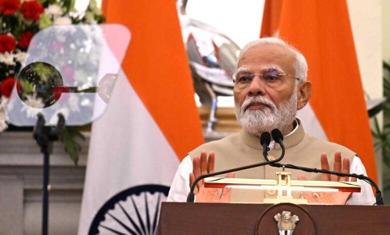 पीएम मोदी आज काशी आ रहे हैं, 1300 करोड़ की परियोजनाओं का करेंगे लोकार्पण-शिलान्यास 1 KSHITITECH modi 7 1 KSHITITECH