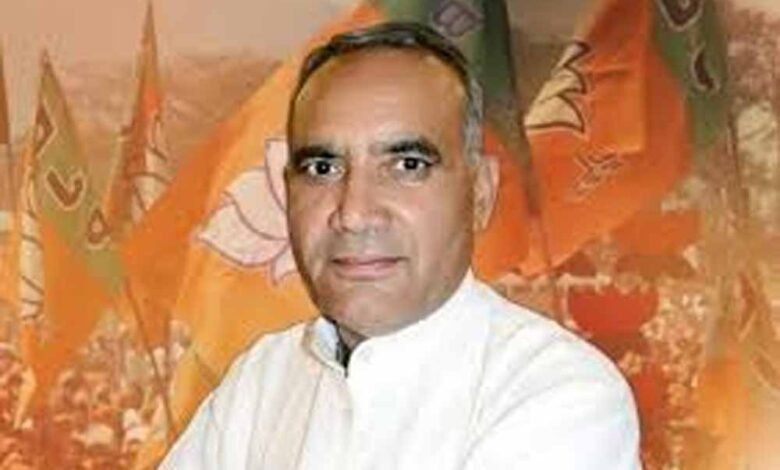 वन एवं पर्यावरण मंत्री रामनिवास रावत ने विजयपुर क्षेत्र में 2 सड़कों का किया भूमि-पूजन 1 KSHITITECH rawat1 KSHITITECH