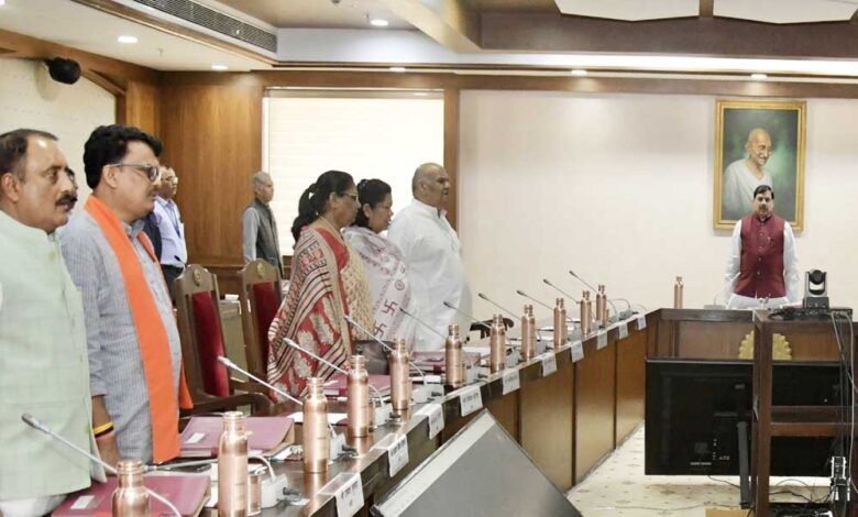 मोहन कैबिनेट बैठक में कई प्रस्तावों पर लगी मुहर, इन कर्मचारियों को तोहफा 1 KSHITITECH 12A 73 KSHITITECH