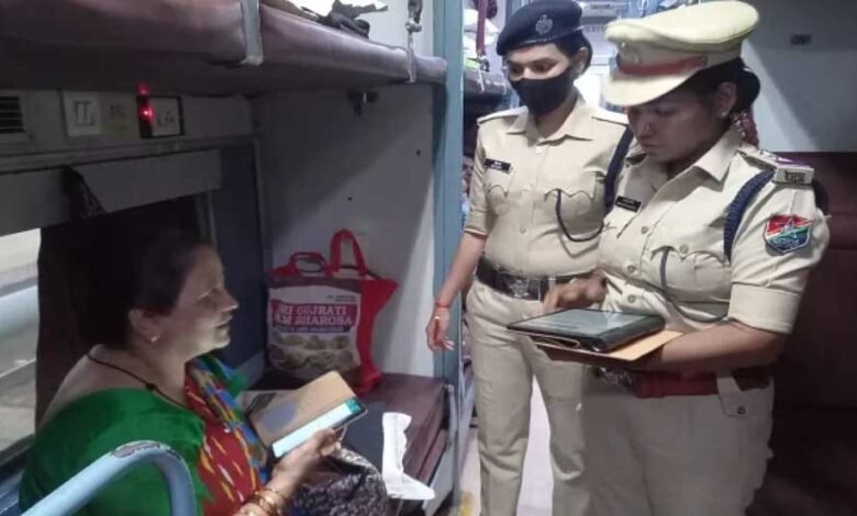 प्रदेश में ऑपरेशन 'मेरी सेहली' से अभी तक रेलवे ने 38 हजार 188 महिला यात्रियों की सहायता 1 KSHITITECH 16A 99 KSHITITECH