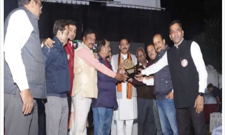 छत्तीसगढ़ चेंबर आफ कॉमर्स ने किया दीपावली मिलन समारोह का आयोजन, स्वास्थ्य मंत्री श्याम बिहारी जायसवाल के मुख्य आतिथ्य में हुआ सम्पन्न 1 KSHITITECH 18A 8 KSHITITECH