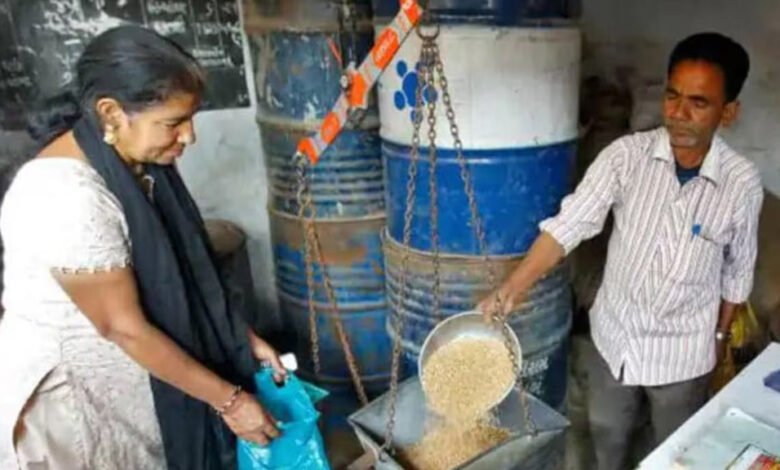 NFSA : सरकार ने राशन की मात्रा और नियमों में बदलाव किया, जो 1 जनवरी 2025 से लागू होंगे 1 KSHITITECH 25A 68 KSHITITECH