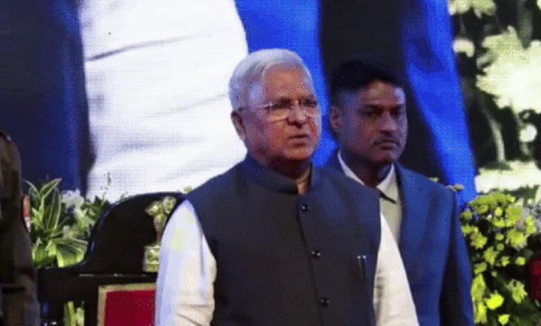संविधान दिवस पर अपने सभी कार्यों में संवैधानिक नैतिकता के पालन के प्रति अपनी प्रतिबद्धता को सत्यनिष्ठा के साथ दोहराएं- : राज्यपाल श्री पटेल 1 KSHITITECH 26A 79 KSHITITECH