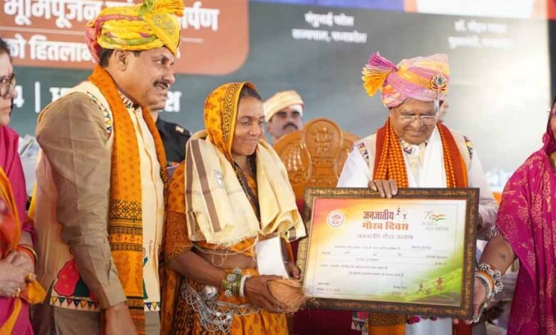 राज्यपाल मंगुभाई, मुख्यमंत्री मोहन यादव व केन्द्रीय मंत्री सावित्री ठाकुर से मिला सम्मान 1 KSHITITECH CM mohan1 7 KSHITITECH