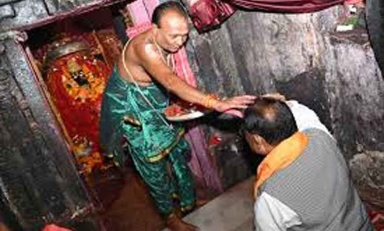 छत्तीसगढ़-दंतेवाड़ा में सीएम साय ने की मां दंतेश्वरी की पूजा-अर्चना 1 KSHITITECH Chhattisgarh 03 3 17 KSHITITECH