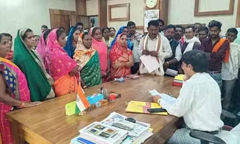 छत्तीसगढ़-कांकेर में रेत खदान के विरोध में एसपी कार्यालय पहुंचे सैकड़ों ग्रामीण 1 Console Corptech Pradakshina Consulting Pvt Ltd Chhattisgarh 11 2 12 Console Corptech Pradakshina Consulting Pvt Ltd