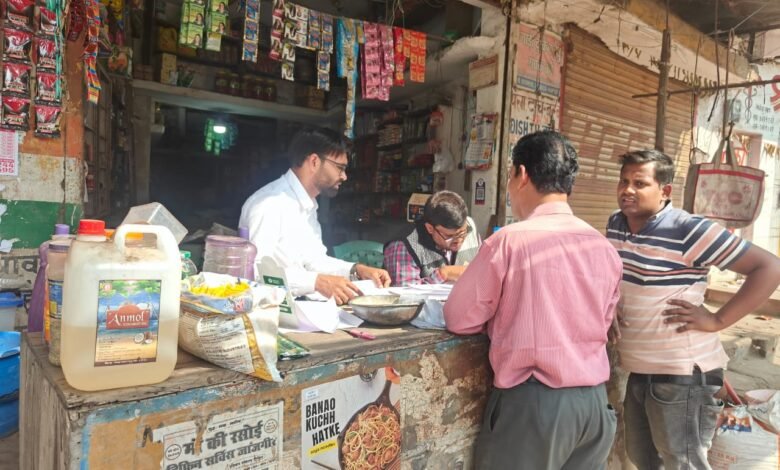 किराना दुकान में खप रहा गरीबों का पीडीएस चावल, जांजगीर के मारुति किराना स्टोर में छापेमारी, 24 बोरा चावल बरामद 1 KSHITITECH IMG 20241129 WA0042 KSHITITECH