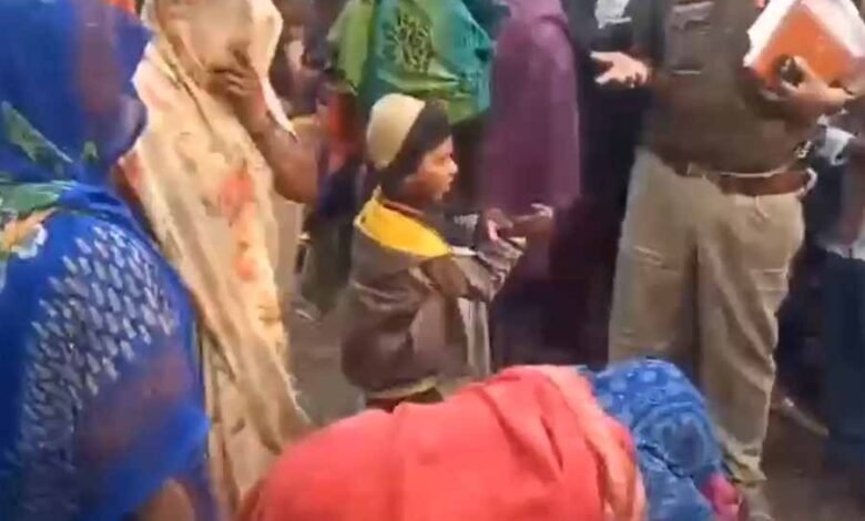 पत्नी के लव अफेयर से परेशान पति ने दुधमुंही बच्चियों को जहर देकर की खुदकुशी 1 KSHITITECH bhdoi KSHITITECH