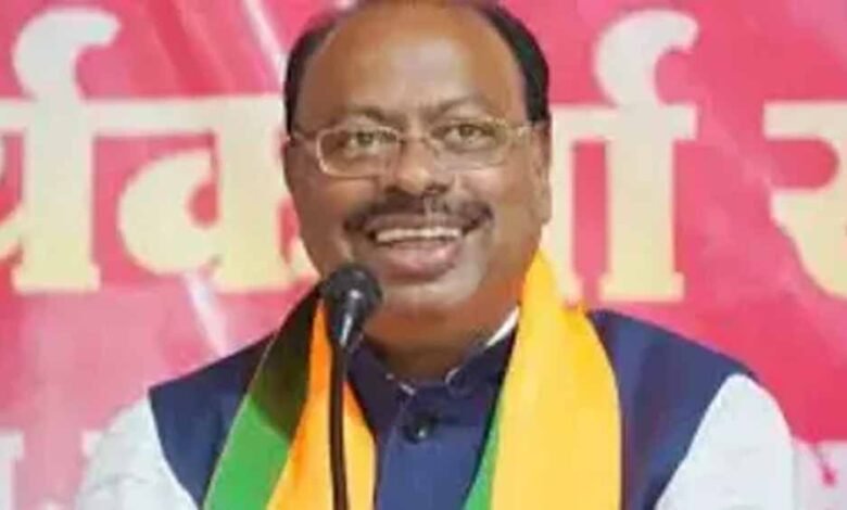 बावनकुले ने कहा कि महाराष्ट्र में विपक्ष के नेता का नहीं होना कांग्रेस और विपक्षी दलों के गलत कार्यों का नतीजा 1 KSHITITECH bjp1 4 KSHITITECH