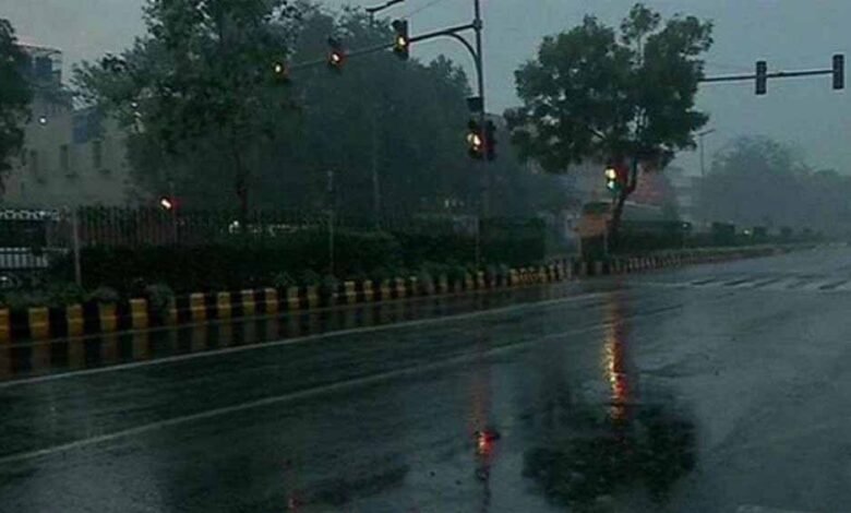 भारी बारिश के साथ 2 चक्रवाती तूफान एक्टिव, IMD ने 7 राज्यों के लिए जारी किया रेड और ऑरेंज अलर्ट 1 KSHITITECH chakrwat1 KSHITITECH