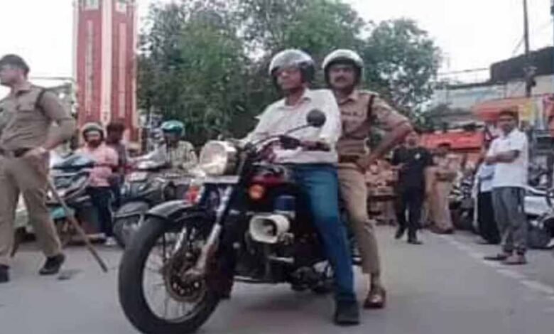 डीएम और एसएसपी ने एक बार फिर से देखीं शहर की व्यवस्थाएं 1 KSHITITECH dm ssp 1 KSHITITECH