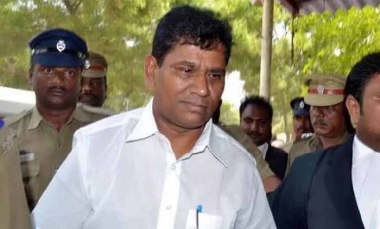 लॉटरी किंग के नाम सम मशहूर सेंटियागो के खिलाफ कार्रवाई के लिए मद्रास हाईकोर्ट ने दी अनुमति, पड़ी ED की रेड 1 KSHITITECH ed1 KSHITITECH