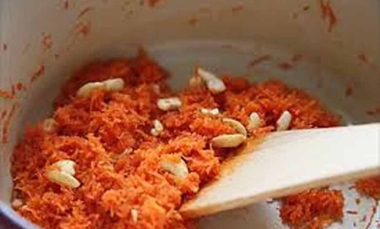 ठंड में खाएं गरमा-गरम गाजर का हलवा 1 KSHITITECH gajar ka halwa KSHITITECH