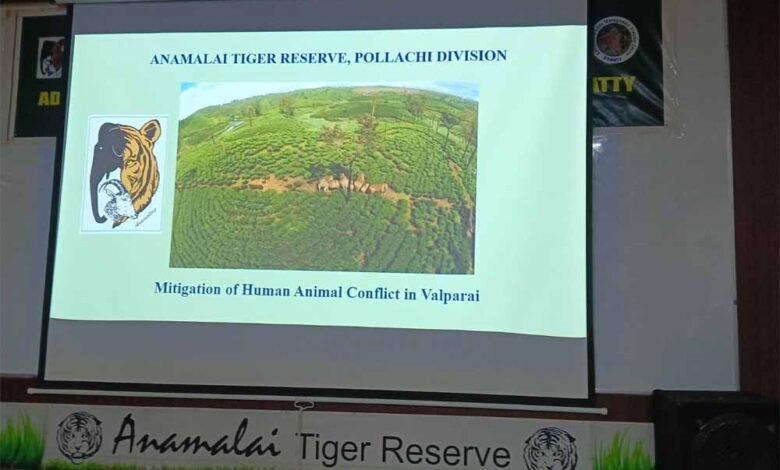 हाथियों के प्रबंधन का अध्ययन दल पहुँचा अन्नामलाई टाइगर रिजर्व 1 KSHITITECH hathi 2 KSHITITECH