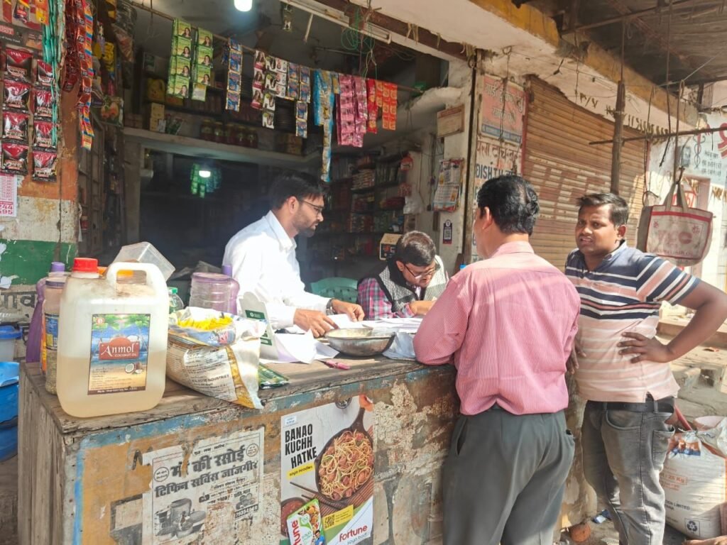 किराना दुकान में खप रहा गरीबों का पीडीएस चावल, जांजगीर के मारुति किराना स्टोर में छापेमारी, 24 बोरा चावल बरामद 2 KSHITITECH img 20241129 wa00424311120286334676302 KSHITITECH