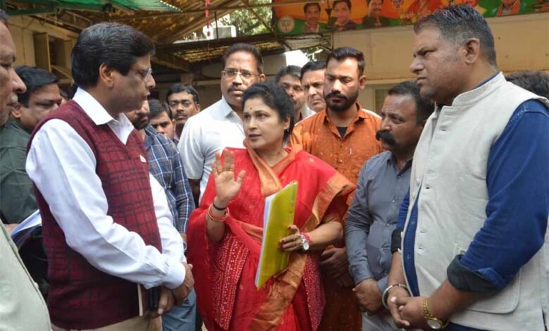 आईबीडी कॉलोनी के रोड के अतिक्रमण हटाया जाएगा रहवासियों की मांग पर राज्यमंत्री श्रीमती गौर ने दिए निर्देश 1 KSHITITECH krishna 1 KSHITITECH