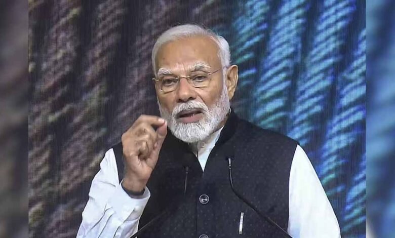 पीएम मोदी ने कहा, पिछले 10 वर्षों से OBC समाज का प्रधानमंत्री इन्हें बर्दाश्त ही नहीं हो रहा, कांग्रेस पर हमला 1 KSHITITECH modi1 8 KSHITITECH