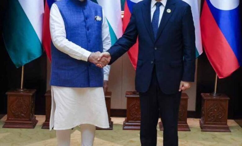 प्रधानमंत्री नरेंद्र मोदी ने यूनान के प्रधानमंत्री मित्सोताकिस के साथ फोन पर बातचीत की 1 KSHITITECH modi3 KSHITITECH