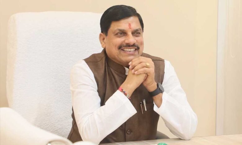 रोजगार के लिए शासकीय भर्ती के साथ ही निजी क्षेत्र में भी अवसर होंगे उपलब्ध : मुख्यमंत्री डॉ. यादव 1 KSHITITECH mohan 2A 4 1 4 KSHITITECH