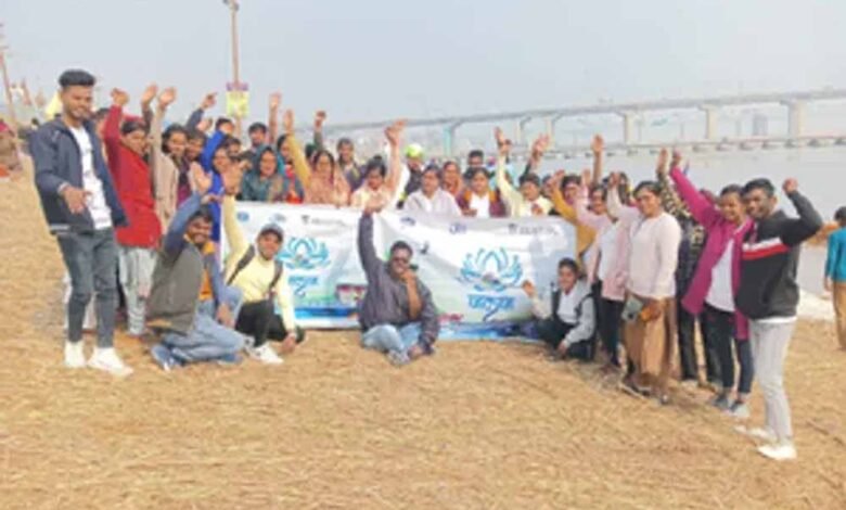 500 गंगा प्रहरी दिन-रात दोनों नदियों की स्वच्छता और निर्मलता को बनाए रखने में जुटे 1 Console Corptech Pradakshina Consulting Pvt Ltd sangam1 Console Corptech Pradakshina Consulting Pvt Ltd
